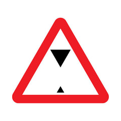 No Vehicles Over Height (traffic) Sign - Landscape Sign RRTS033 RRT LN1